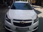 Cần bán gấp Chevrolet Cruze số sàn sản xuất 2014, màu trắng xe gia đình, giá tốt 310 triệu