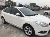 Bán Ford Focus 2012 màu trắng đẹp như mới