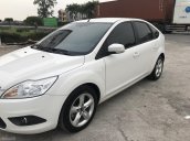 Bán Ford Focus 2012 màu trắng đẹp như mới