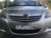 Bán Toyota Vios 2010, màu bạc  