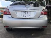 Bán Toyota Vios 2010, màu bạc  