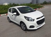 Bán xe Chevrolet Spark năm 2018, màu trắng