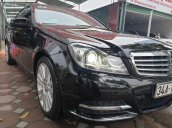 Bán xe Mercedes sản xuất năm 2012, màu đen