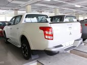 Cần bán Mitsubishi Triton 4x4 AT Mivec 2018, màu trắng, xe nhập