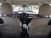 Bán Mini Cooper 2015 màu đỏ, 3 cửa, nhập khẩu Anh, chạy lướt 18.000 km