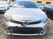 Cần bán xe Toyota Camry năm sản xuất 2018