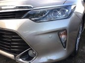 Cần bán xe Toyota Camry năm sản xuất 2018