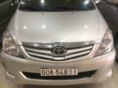 Cần bán xe Toyota Innova G đời 2010, màu bạc, xe gia đình