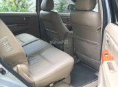 Bán Fortuner 2010 máy xăng, màu bạc, xe đẹp từ đầu đến chân