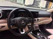 Bán xe Mercedes E200 2017, màu xanh đen