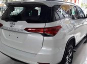 Bán Toyota Fortuner đời 2018, màu trắng, nhập khẩu