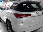 Bán Toyota Fortuner đời 2018, màu trắng, nhập khẩu