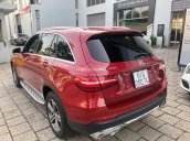 Bán xe Mercedes GLC250 4Matic màu đỏ cũ, chính hãng đời 2016