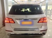 Bán xe Mercedes ML400 AMG 2015, màu trắng, xe nhập