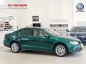 Bán Volkswagen Jetta màu xanh - Sedan hạng C tiêu chuẩn Mỹ, hỗ trợ trả góp 90%. Hotline: 090.898.8862