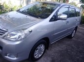 Bán Toyota Innova G 2011, màu bạc