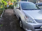 Bán Toyota Innova G 2011, màu bạc