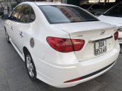 Bán Hyundai Avante sản xuất năm 2012, màu trắng