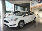 Cần bán lại xe Ford Focus 1.5L sản xuất 2018, màu trắng, 569tr