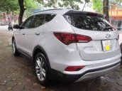 Cần bán gấp Hyundai Santa Fe đời 2017, màu trắng, giá tốt
