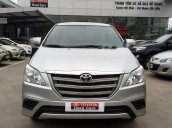 Bán xe Toyota Innova E năm 2015, màu bạc như mới