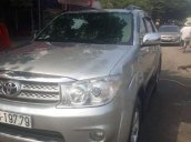 Bán Toyota Fortuner sản xuất năm 2009, màu bạc, 540tr