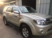 Bán Toyota Fortuner AT năm sản xuất 2009, màu bạc, xe nhập