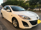 Cần bán gấp Mazda 3 năm 2010 ĐK 2011, màu trắng, giá tốt nhập khẩu