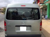 Nhà cần bán xe Toyota Hiace 2009 số sàn, máy dầu, 16 chỗ