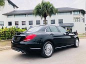 Cần bán gấp Mercedes C250 Eclusive đời 2015, màu đen