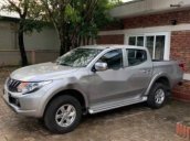 Cần bán lại xe Mitsubishi Triton MT đời 2018, xe mới sử dụng đăng kí 8/2018, chạy 2000km