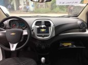 Cần bán Chevrolet Spark năm sản xuất 2018, màu bạc, xe nhập