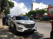 Bán Hyundai Tucson sản xuất năm 2016, màu trắng, xe nhập 