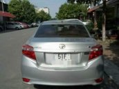 Bán xe Toyota Vios E loại số sàn, màu ghi bạc, một đời chủ mua mới