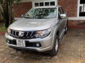 Cần bán lại xe Mitsubishi Triton MT đời 2018, xe mới sử dụng đăng kí 8/2018, chạy 2000km