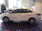 Cần bán Toyota Vios đời 2018, màu trắng, mới 100%