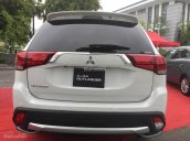 Bán Mitsubishi Outlander 2.4 đời 2018, màu trắng, giá tốt nhất miền trung, lh: 0968.660.828