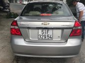 Bán Chevrolet Aveo sản xuất 2015, màu bạc, xe còn mới