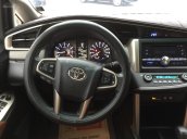 Cần bán xe Toyota Innova năm 2017, giá tốt