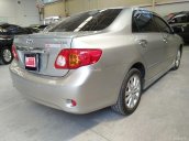 Cần bán Toyota Corolla Altis 2.0V 2010, xe đẹp keng, nhiều phụ kiện, giá thương lượng