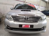 Bán Toyota Fortuner 2.5G 2015, máy dầu, số sàn, mới đi 35.000km, xe cực đẹp, giá thương lượng