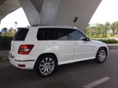 Cần bán xe Mercedes GLK300 2009 màu trắng, xe gia đình sử dụng cực đẹp