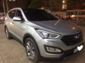 Cần bán gấp Hyundai Santa Fe năm 2016, màu bạc