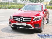 Mercedes GLC 200 hỗ trợ vay cao, tặng bảo hiểm