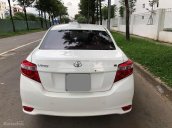 Cần bán gấp Toyota Vios 2016, số sàn, màu trắng Ngọc Trinh