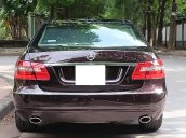 Bán Mercedes E300 năm sản xuất 2011, màu nâu