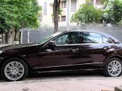 Bán Mercedes E300 năm sản xuất 2011, màu nâu