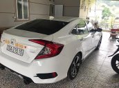 Bán Honda Civic năm sản xuất 2017, màu trắng, nhập khẩu, giá 885tr