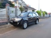 Cần bán lại xe Toyota Fortuner 4x4 AT năm 2009, màu đen