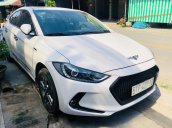 Bán Hyundai Elantra 1.6AT sản xuất năm 2017, màu trắng, nhập khẩu nguyên chiếc, giá 615tr